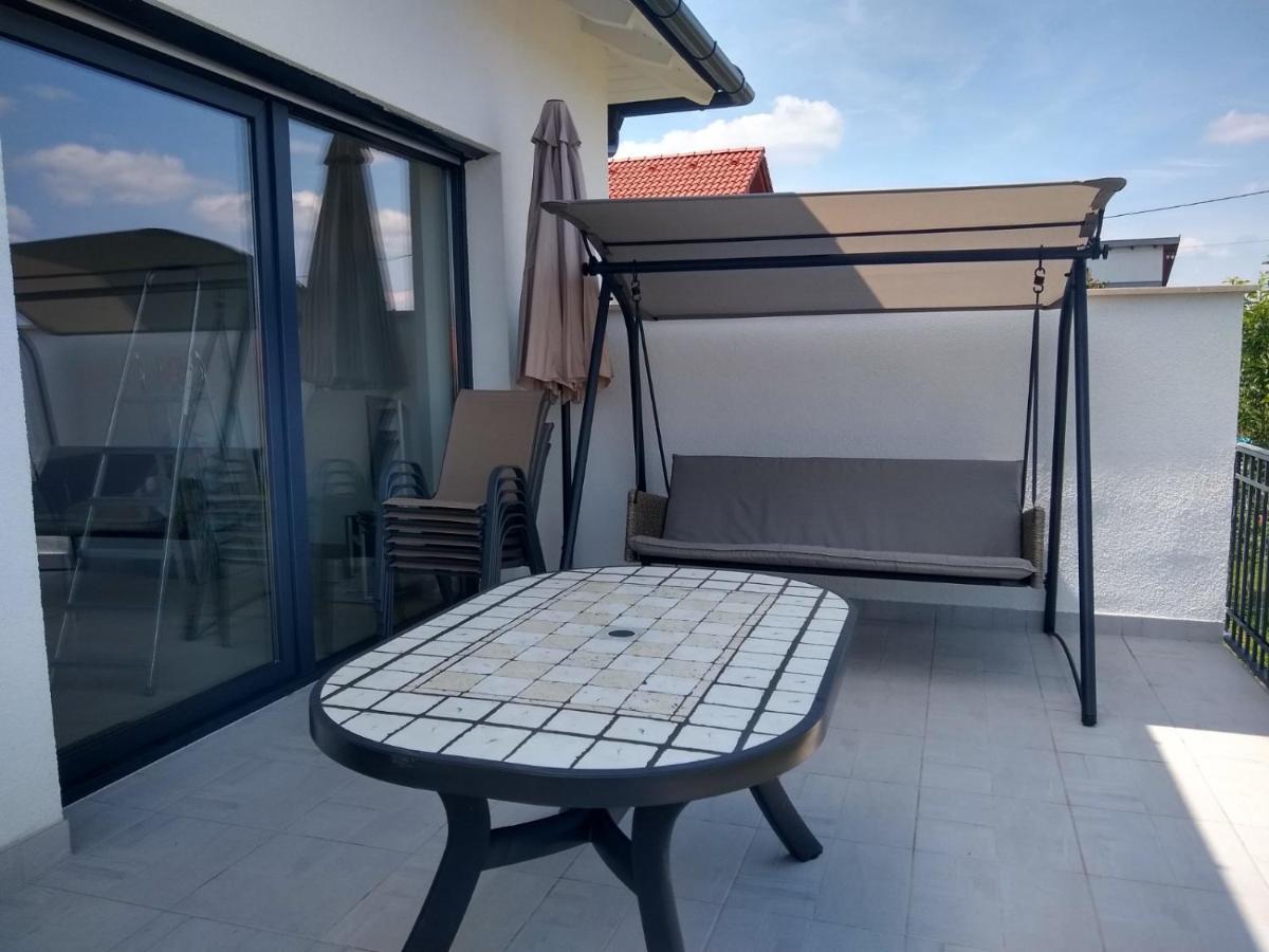 Tandem Apartman Kapolnasnyek Exterior photo